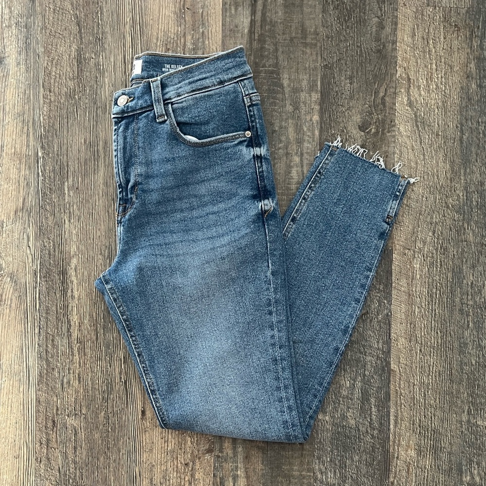 KENSIE Vintage Luxe “The Kelsey” High Rise Skinny Jeans
